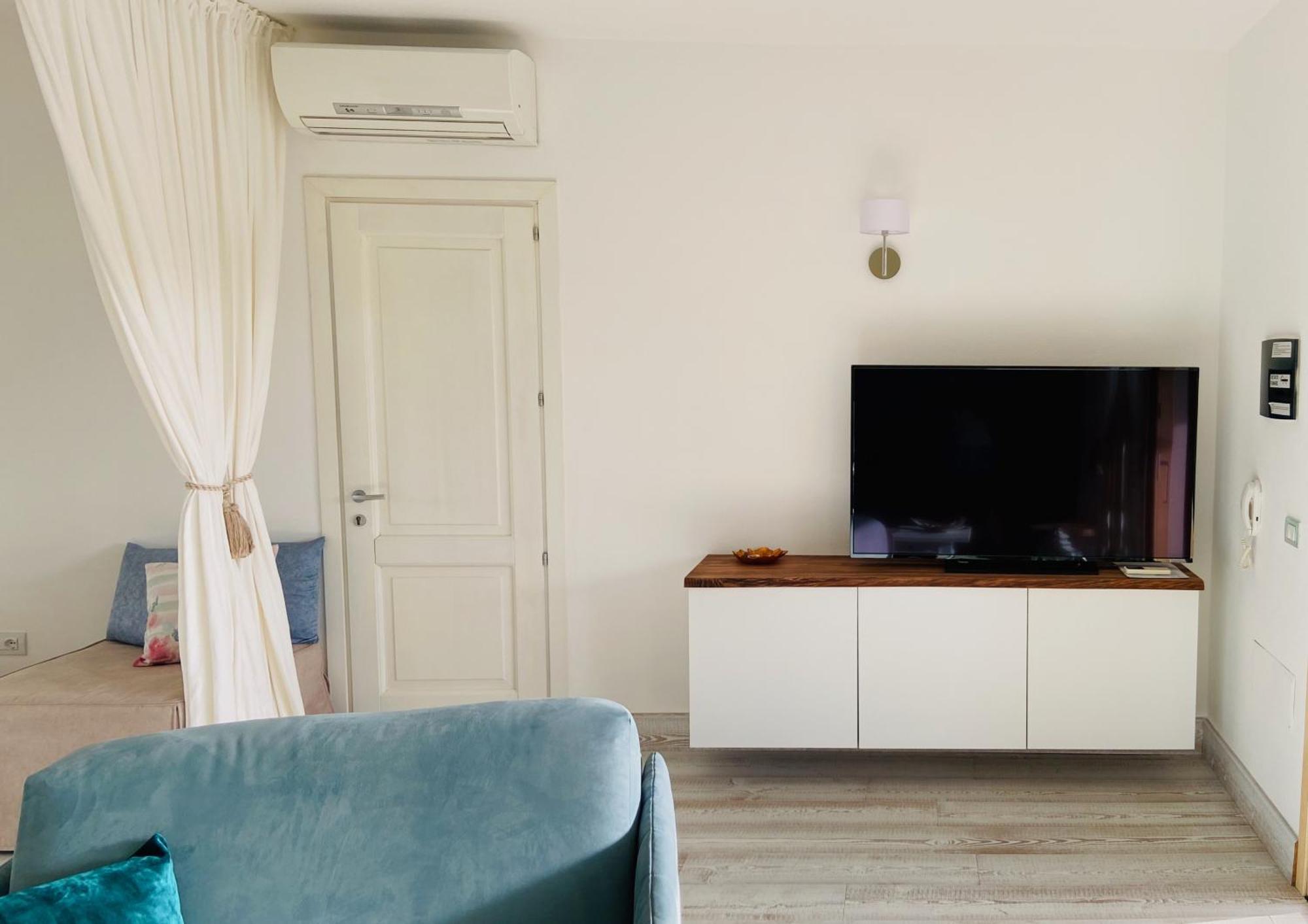 Lotus Wellness Apartment - Resort Ginestre - Palau - Sardinia Экстерьер фото